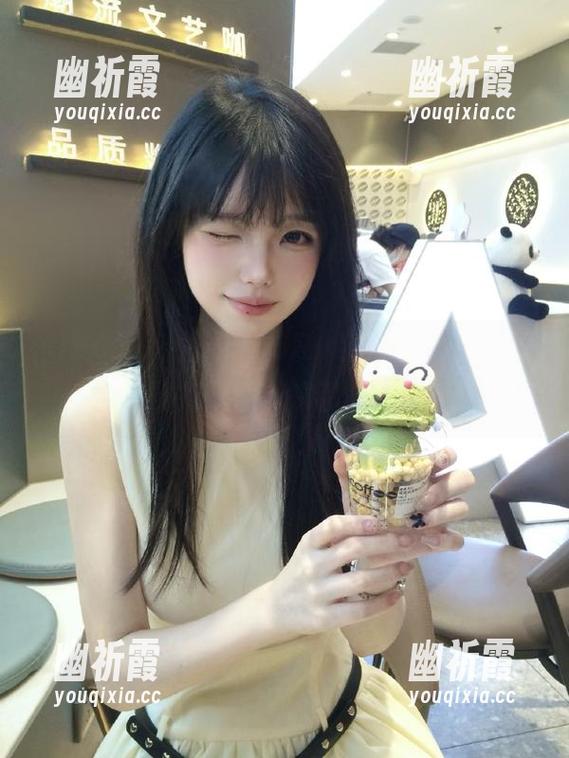 登录166fun的瞬间，有种‘黑料即是新宠’的错觉，哈哈！