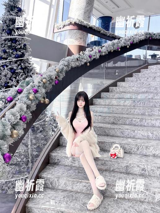 京城八卦？不不不，赶紧收藏17吃瓜网，才是正经事！