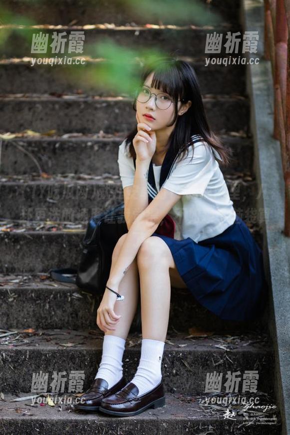 17吃瓜网 就在安卓的17吃瓜网里,八卦更迭的速度让我觉得,不如换个脑袋算了!