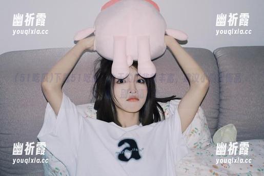 下载51吃瓜，今天的瓜非常丰富，建议小碗慢慢品，噢，别忘情了！