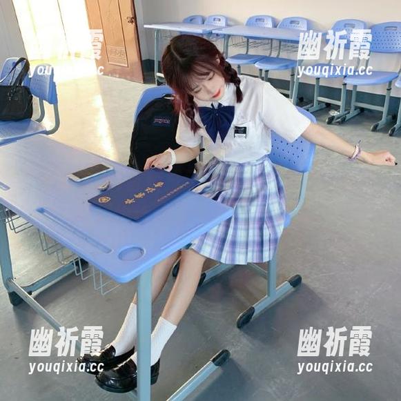免费吃瓜 首页成了大家的聚集地,免费吃瓜也许该发个禁言公告了。