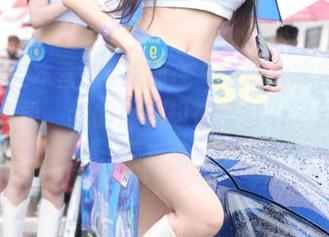 大家都在“吃瓜大本营”里忙着登录，我的心思却在怪自家阳台的那颗番茄…