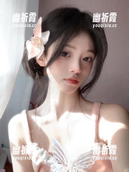 下载了一款神奇的吃瓜导航，结果我被瓜给吸引住了！