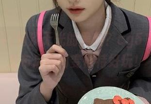 黯淡无光的黑料？cg51吃瓜网发布后瞬间变得特好玩！