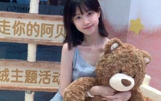 cg51吃瓜网又有黑料视频出炉，看完只想大喊“我还想要更多！”