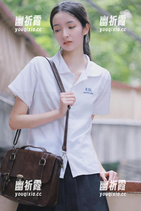 吾爱吃瓜 走进吾爱吃瓜的入口,简直就是打开了一座网爆料的宝藏!