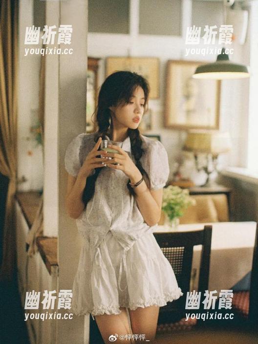 免费获取精彩八卦？我说的就是“我要吃瓜app”啊！你还在等什么呢？