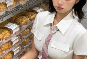 一爪子抓住166fun热点黑料网，分享每一秒的戏剧人生！