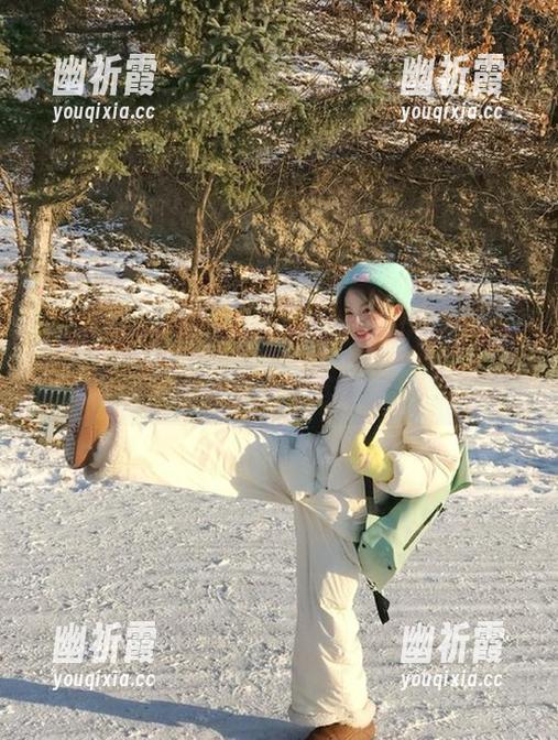 网曝吃瓜 这辣眼睛的事,居然要我下载网曝吃瓜才能看!