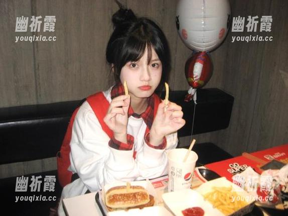 黑料吃瓜网 黑料吃瓜网:亿万细节在回家路上翻转的.online网页!