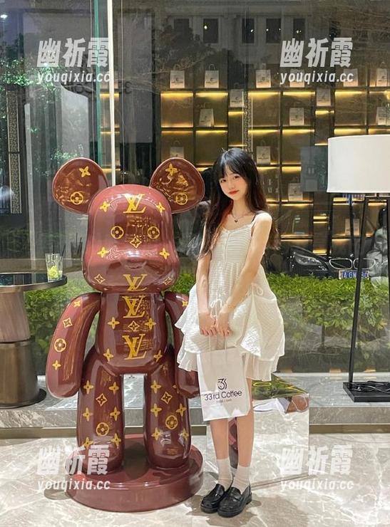 吃完瓜，还得去黑料网分享我的新发现！