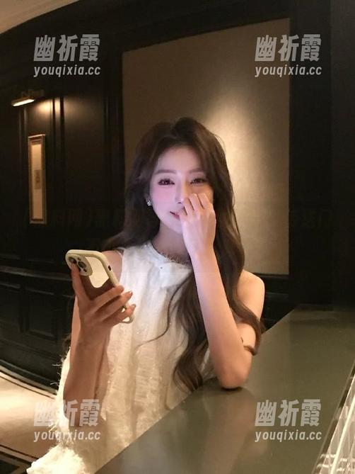 黑料网 黑料网等你来免费探险,传送门不小心被我踩了,咋办?